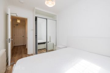 Apartment 4, Aston Abbey, 10 Aston Quay, Temple Bar, Dublin 2, D02DH74 — photo 2