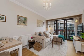 Apartment 12, Clonmore Court, Ballymun Road, Glasnevin, Dublin 9, D09WA25 — photo 3