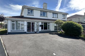 25 The Rise, Shangort Road, Knocknacarra, Galway, H91AH5N — photo 2
