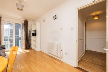 Apartment 6, Aston Abbey, 10 Aston Quay, Temple Bar, Dublin 2, D02A592 — photo 3
