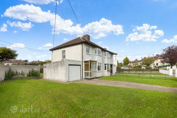 16 Seafield Crescent, Booterstown, Blackrock, Co. Dublin, A94K580 — photo 2