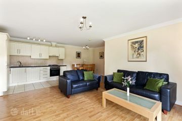 Apartment 3, College View, All Hallows, Griffith Avenue, Drumcondra, Dublin 9, D09EP65 — photo 3