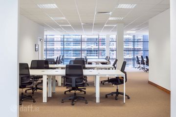 77 Sir John Rogersons Quay, Dublin 2, Co. Dublin — photo 2