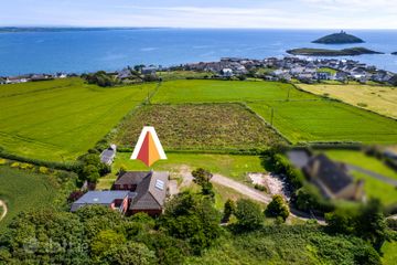 Cotton Rock, The Cliffs, Ballycotton, Ballycotton, Co. Cork, P25XT44 — photo 2