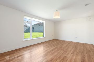 2 Wayside Cottages, Kilternan, Dublin 18, D18 VX54 — photo 3