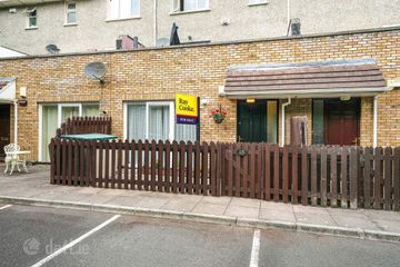 15 Hillcrest Manor, Templeogue, D6w, Dublin 6W — photo 2