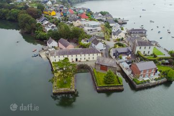 Scilly, Kinsale, Co. Cork, P17H580 — photo 2
