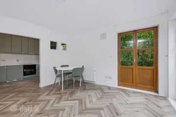 Apartment 3, Friary Close, Christchurch, Dublin 8 — photo 2