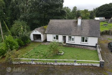 Bungalow on C.24.3 acres Carn Beg, Aghamore, Ballyhaunis, Co. Mayo, F35AE78 — photo 2
