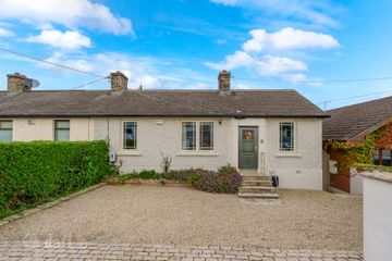 23 Glenamuck Cottages, Carrickmines, Dublin 18, D18R6C0 — photo 2