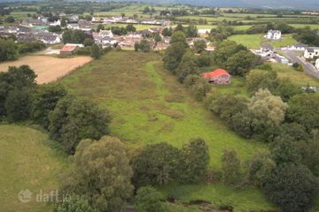 Circa 4.47 Acres, 1.81 HA Ballyporeen Village, Co. Tipperary — photo 2