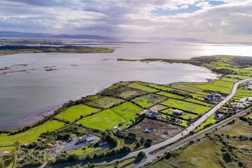 8.6 Acres At Curragreen, Coast Road, Roscam, Galway — photo 3