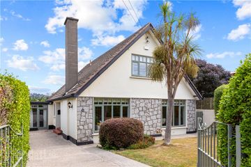 90 Shrewsbury Lawn, Cabinteely, Dublin 18, D18 H2H9