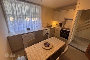 28 Brandon Crescent, Dillons Cross, Co. Cork, T23K0F8 — photo 3