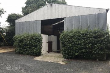 Stables, Golden Road, Farrannamanagh, Cashel, Co Tipperary — photo 2