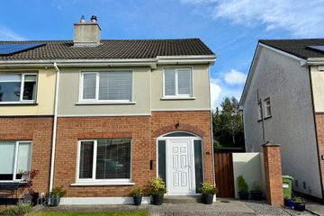 27 Lakeview, Castlebar, Co. Mayo, F23 A243