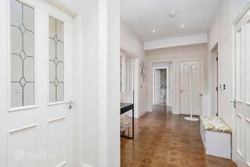 Penthouse @ 45 Ballintyre Square, Ballinteer, Dublin 16 — photo 2