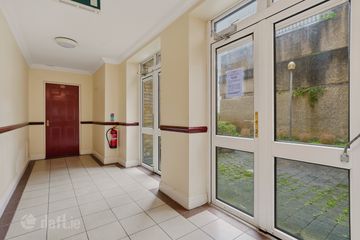 98 Jervis Place, Strand Street, Dublin 1 — photo 2