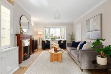 13 Sandyford Hall Walk, Sandyford, Dublin 18, D18A9F9 — photo 3