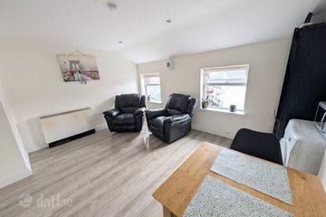 Apartment 6, 6 McDonagh Street, Nenagh, Co Tipperary, E45DH90 — photo 2
