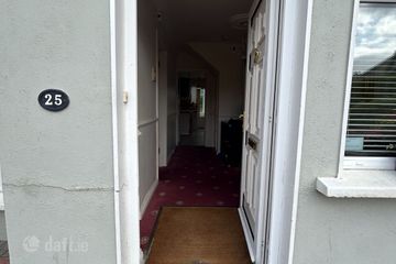 25 Dun Emer Drive, Dundrum, Dublin 16, D16WD37 — photo 3