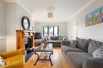 24 Rathlyon Park, Ballycullen, Dublin 24, D24 RR8W — photo 3
