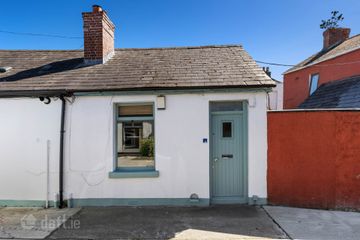 8 Rutland Cottages, Summerhill, Dublin 1, Co. Dublin, D01N9F8