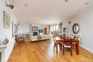 21 Howth Lodge, Howth, Co. Dublin, D13 XN47 — photo 2