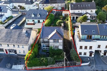 Rockville, 94 Salthill Road Lower, Salthill, Galway City, H91 NYF9 — photo 3