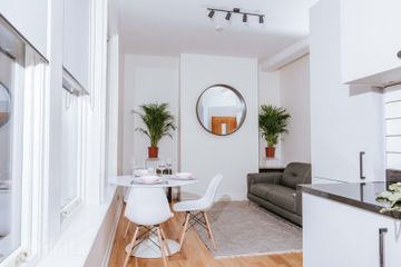 Apartment 2, 17 Fade Street, Dublin 2 — photo 2