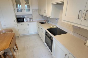 Apartment 17, Orwell Court, Breamor Road, Churchtown, Dublin 14 — photo 2