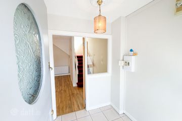 16 Somerton, Off Rochestown Avenue, Dun Laoghaire, Co. Dublin, A96A0Y6 — photo 2