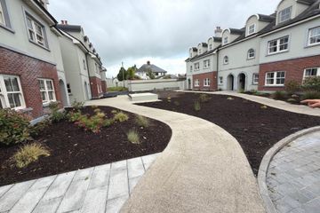 2 Shelbourne Square, North Circular Road, Co. Limerick, V94HP6H — photo 3