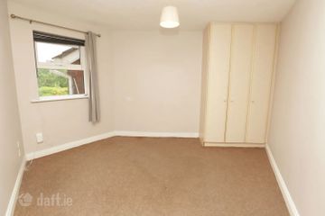 15 Anneville House, Windmill Road, Drogheda, Co. Louth — photo 2