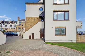 30 Marina Village, Malahide, Malahide, Co. Dublin — photo 2
