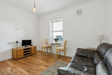 Apartment 5, Salisbury Apartments, South Circular Road, Dublin 8 — photo 3