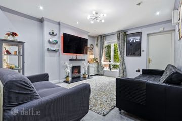 33 Rosedale Crescent, Castaheany, Clonee, Dublin 15, D15F9R6 — photo 2