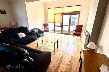 Apartment 8, The Elms, Spencer Manor, Castlebar, Co. Mayo, F23WN52 — photo 2