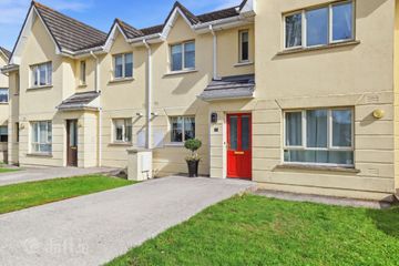11 Sweetbriar, Thomas Street, Clonmel, Co. Tipperary, E91 F2D6 — photo 2