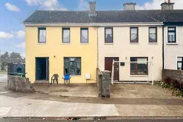 1 and 1A Shancastle Close, Clondalkin, Dublin 22, D22K3C5 — photo 2