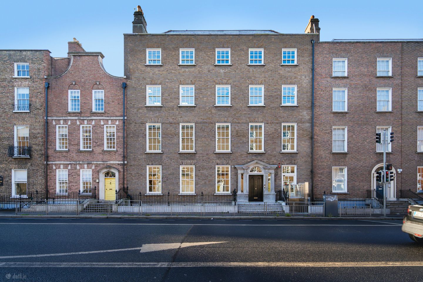 18 Leeson Street Lower, Dublin 2 — photo 1