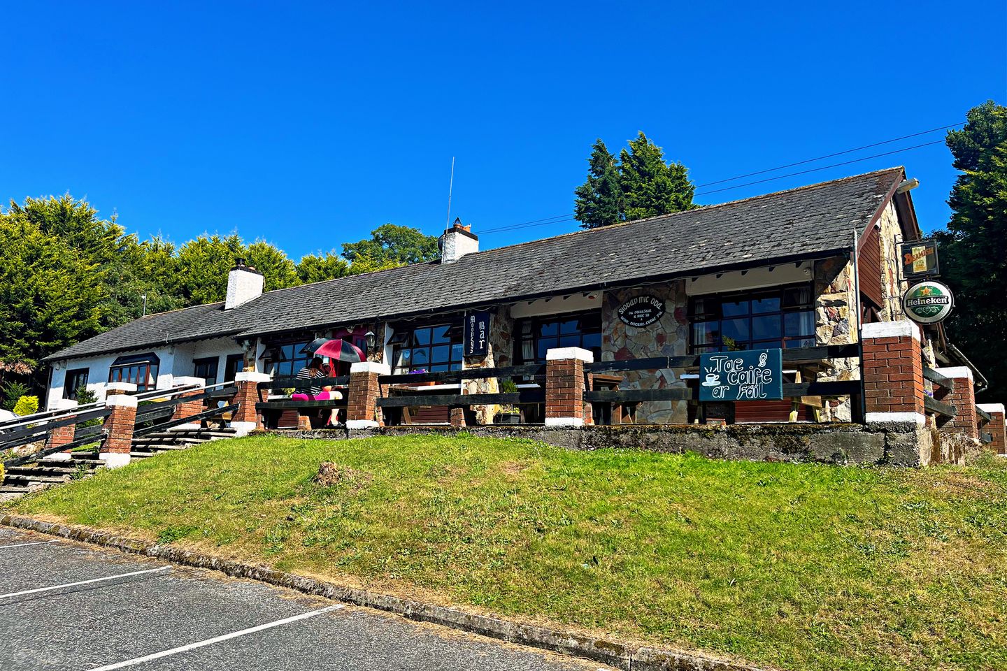 Mooneys Traditional Public House, An Rinn, Dungarvan, Co. Waterford, X35X685 — photo 1