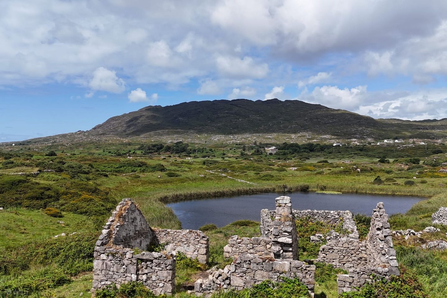 Ervallagh, Roundstone, Connemara, Co.Galway — photo 1