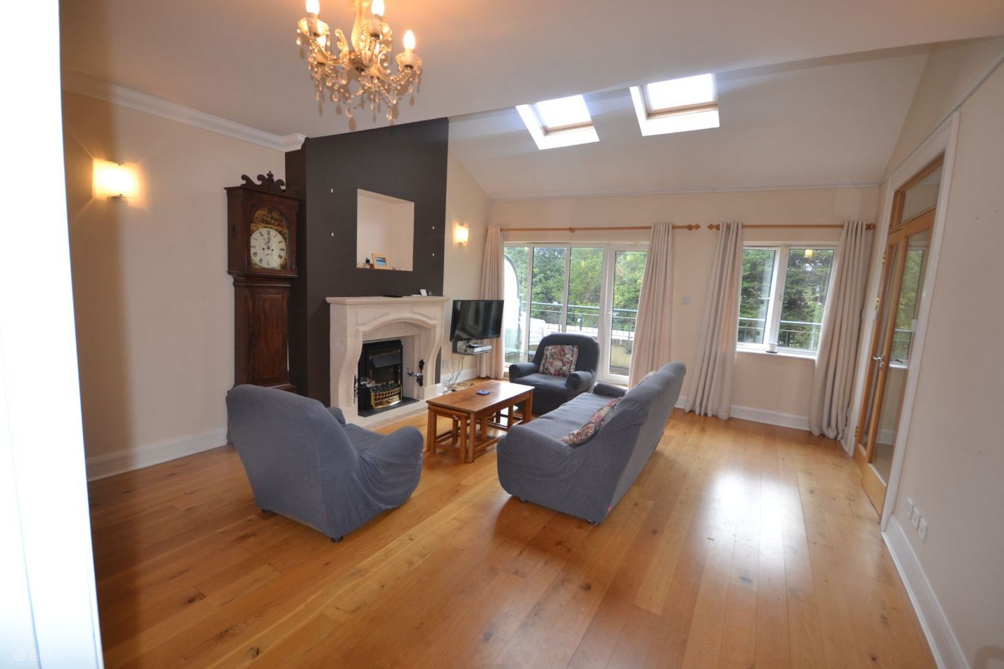 Apartment 13, The Maples, Dunstaffnage Hall, Saint Brigid'S Church Road, Stillorgan, Stillorgan, Co. Dublin — photo 1