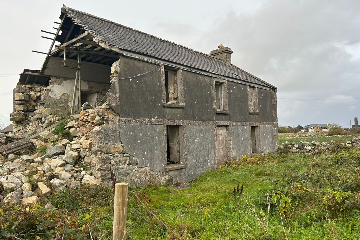 Cor Na Ron Middle, Inverin, Inverin, Co. Galway, H91RDR4 — photo 1