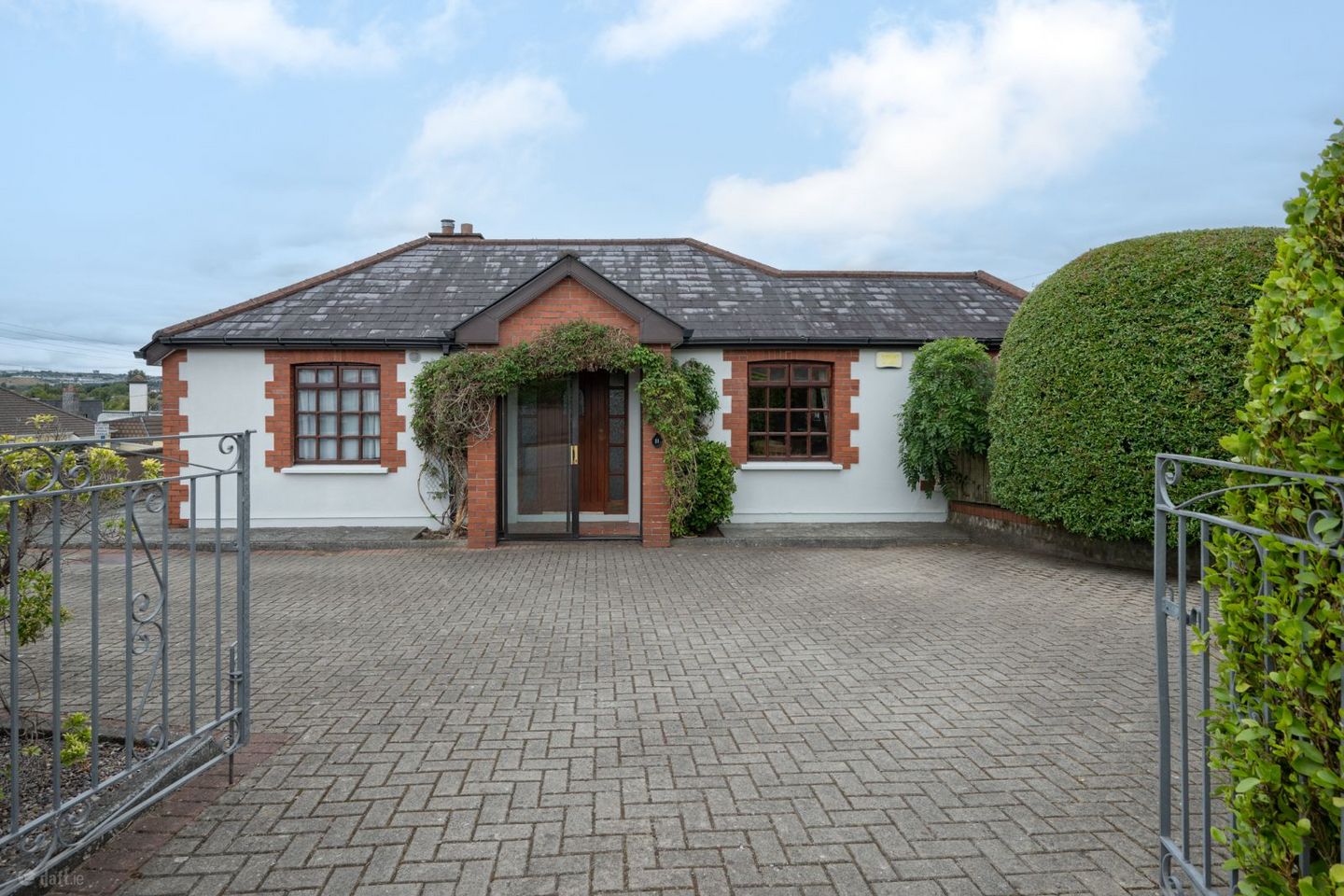 11 Ashgrove Park, Bishopstown, Bishopstown, Co. Cork, T12P2C7 — photo 1