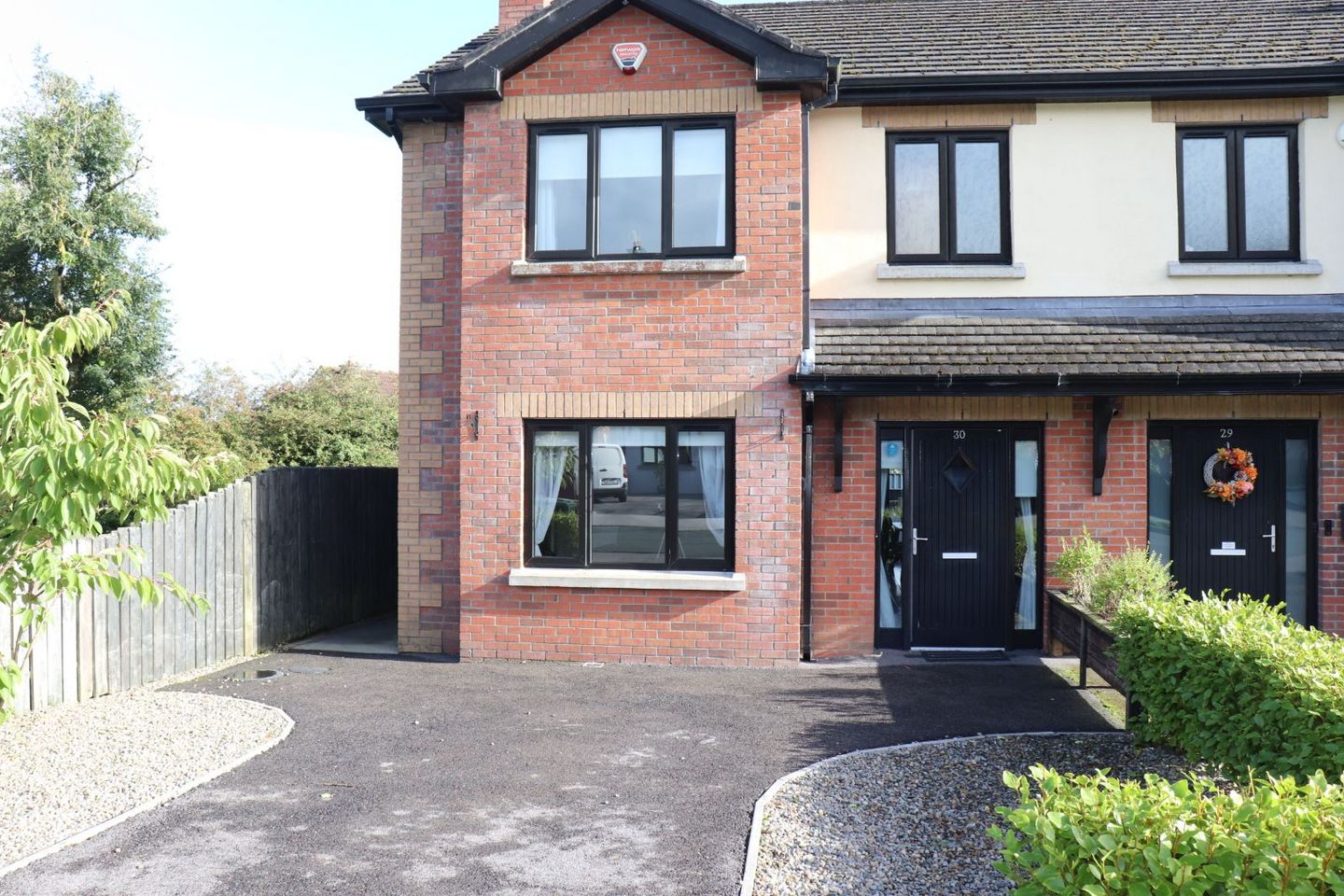 30 Dún Na Carraige, Kingscourt, Kingscourt, Co. Cavan, A82WE88 — photo 1