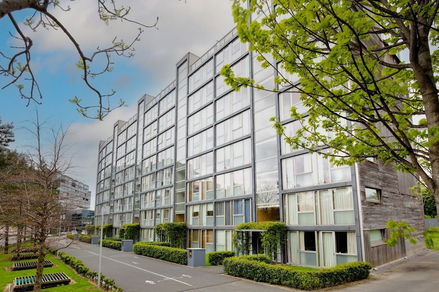 Apartment 147, The Links, Elmpark, Merrion, Dublin 4 — photo 1