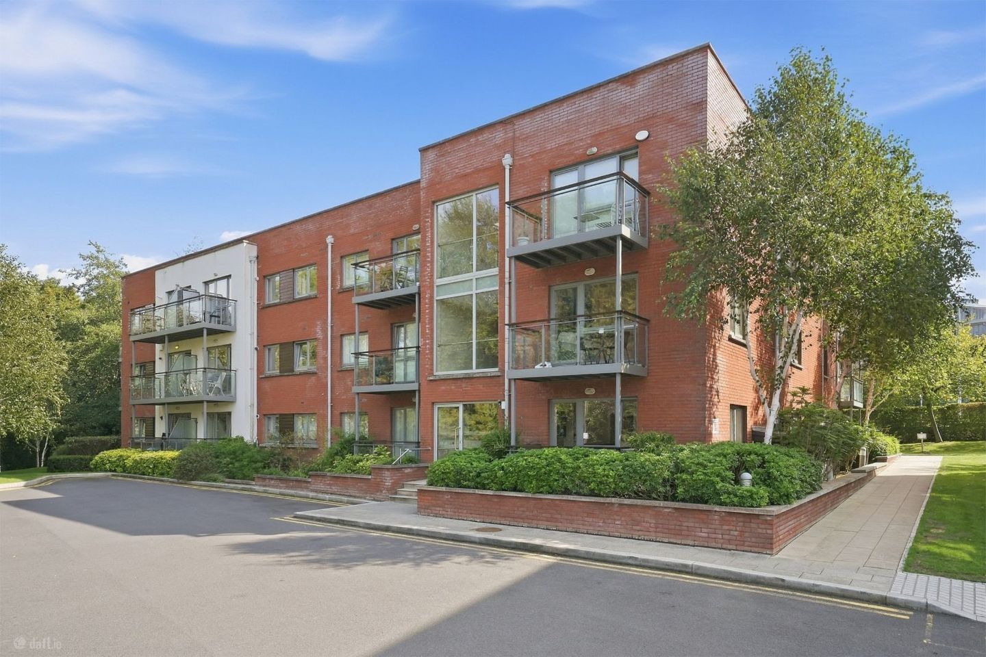 Apartment 123, Southmede, Dundrum, Dublin 16, D16C9W6 — photo 1