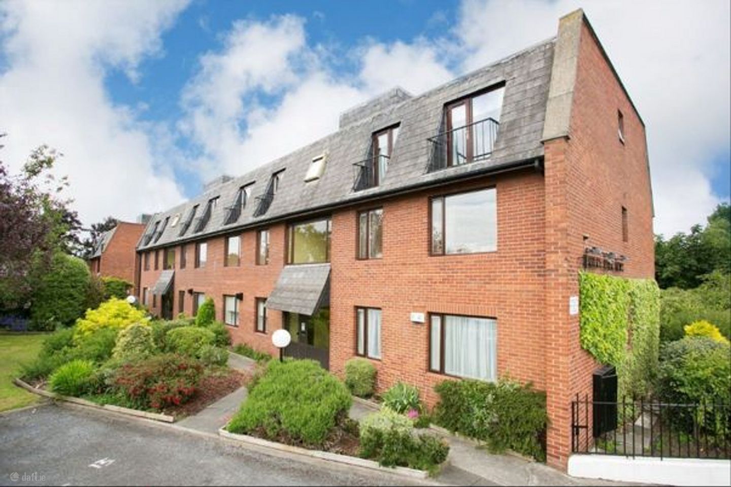 Herbert Park Mews, Rampart Lane, Donnybrook, Dublin 4, Donnybrook, Dublin 4 — photo 1